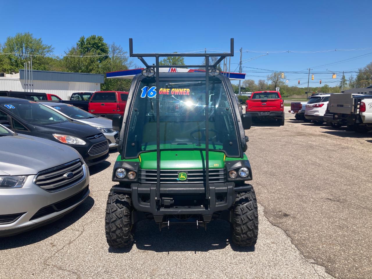 John Deere Gator  2016