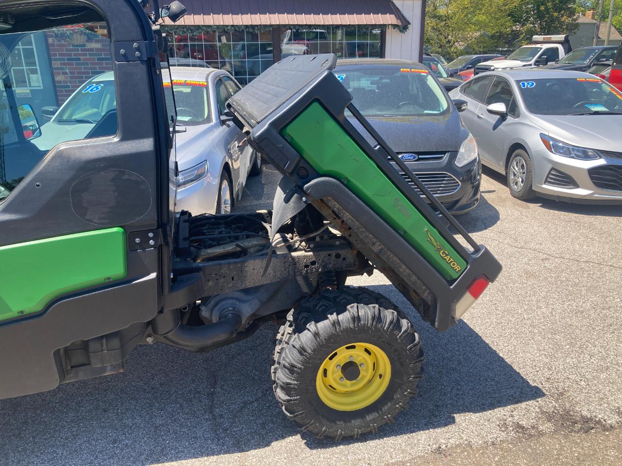 John Deere Gator  2016