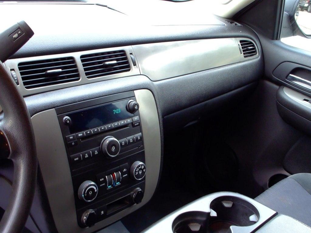 Chevrolet Suburban  2009
