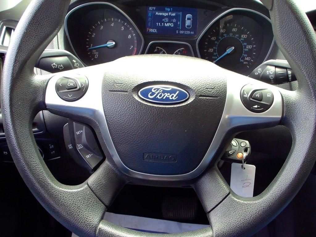 Ford Focus  2014