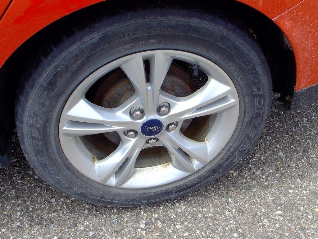 Ford Focus  2014