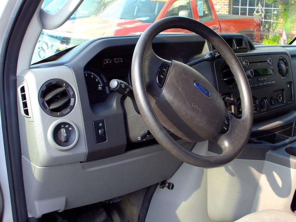 Ford Econoline  2013