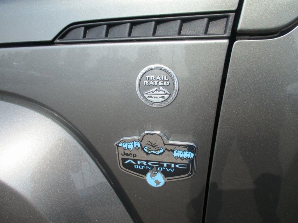 Jeep Liberty  2012