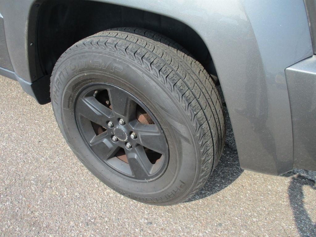 Jeep Liberty  2012