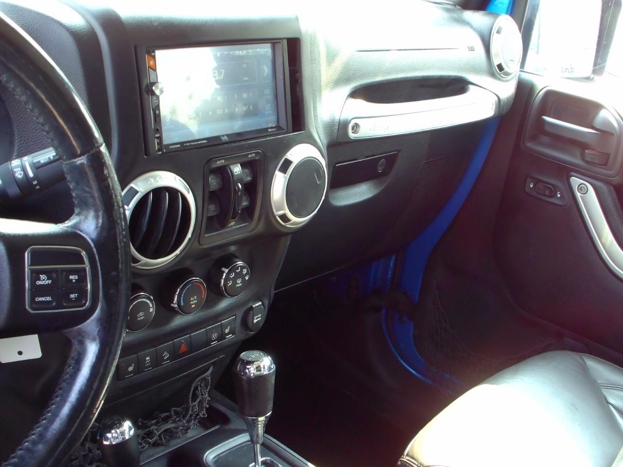 Jeep Wrangler Unlimited 4WD 4dr Sahara 2015