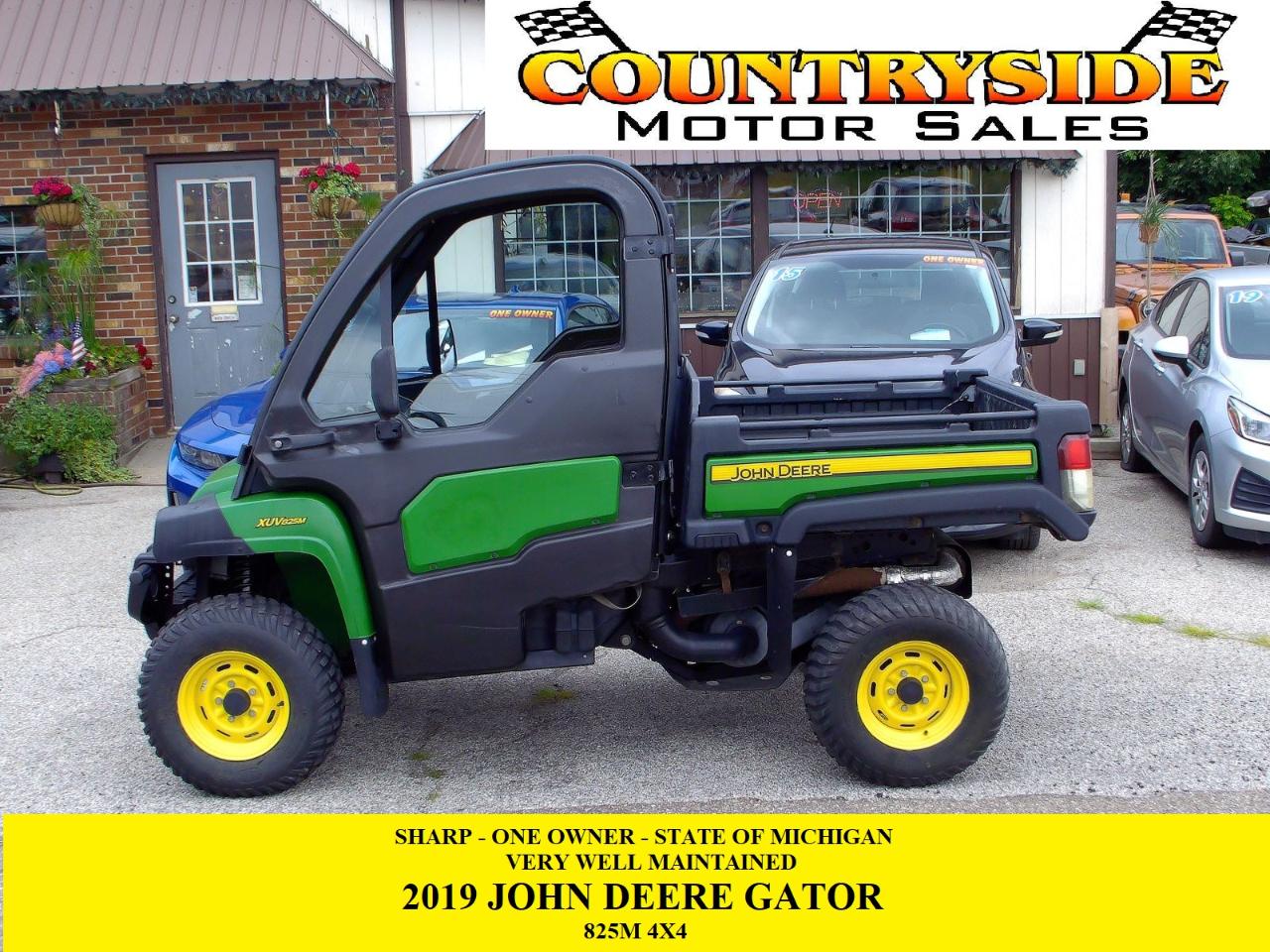 John Deere Gator  2019