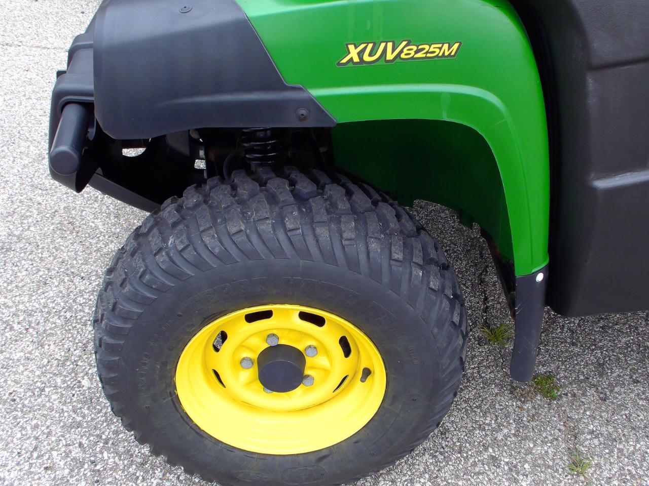 John Deere Gator  2019