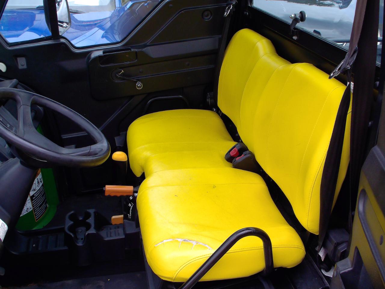 John Deere Gator  2019