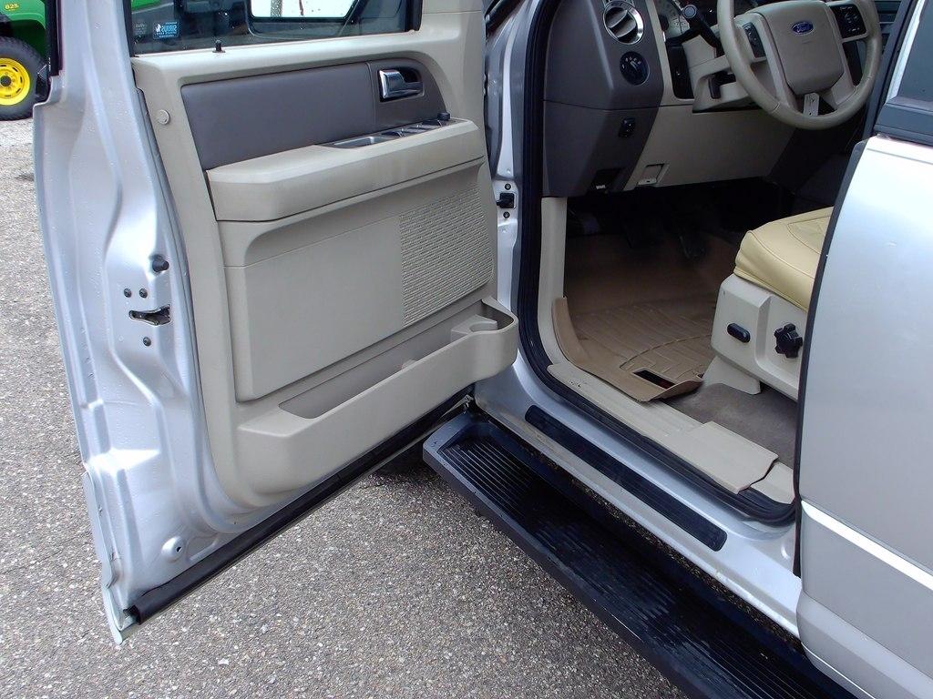 Ford Expedition  2011