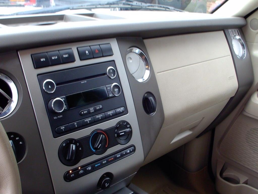 Ford Expedition  2011