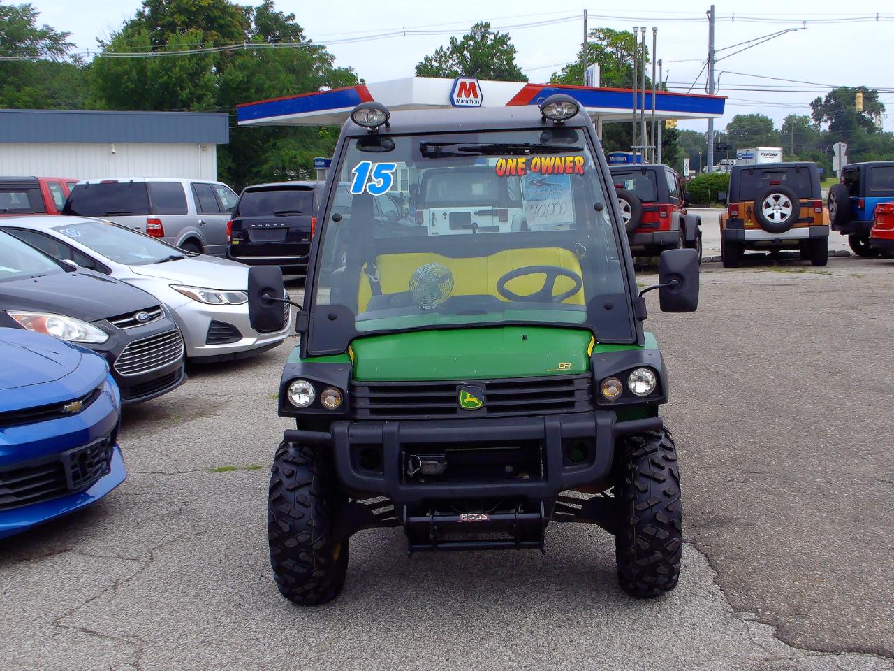 John Deere Gator  2015