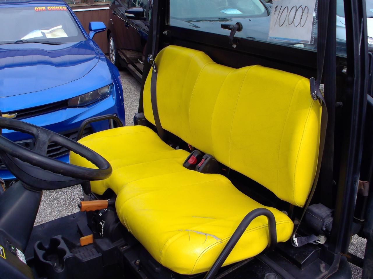 John Deere Gator  2015