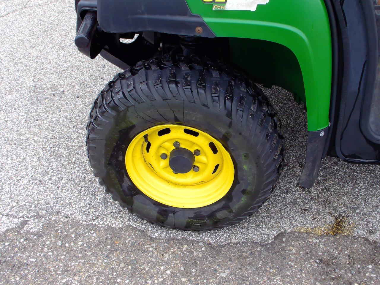 John Deere 825  2017