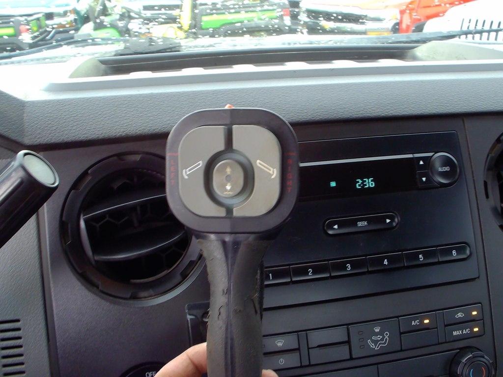 Ford F-350 SD  2011