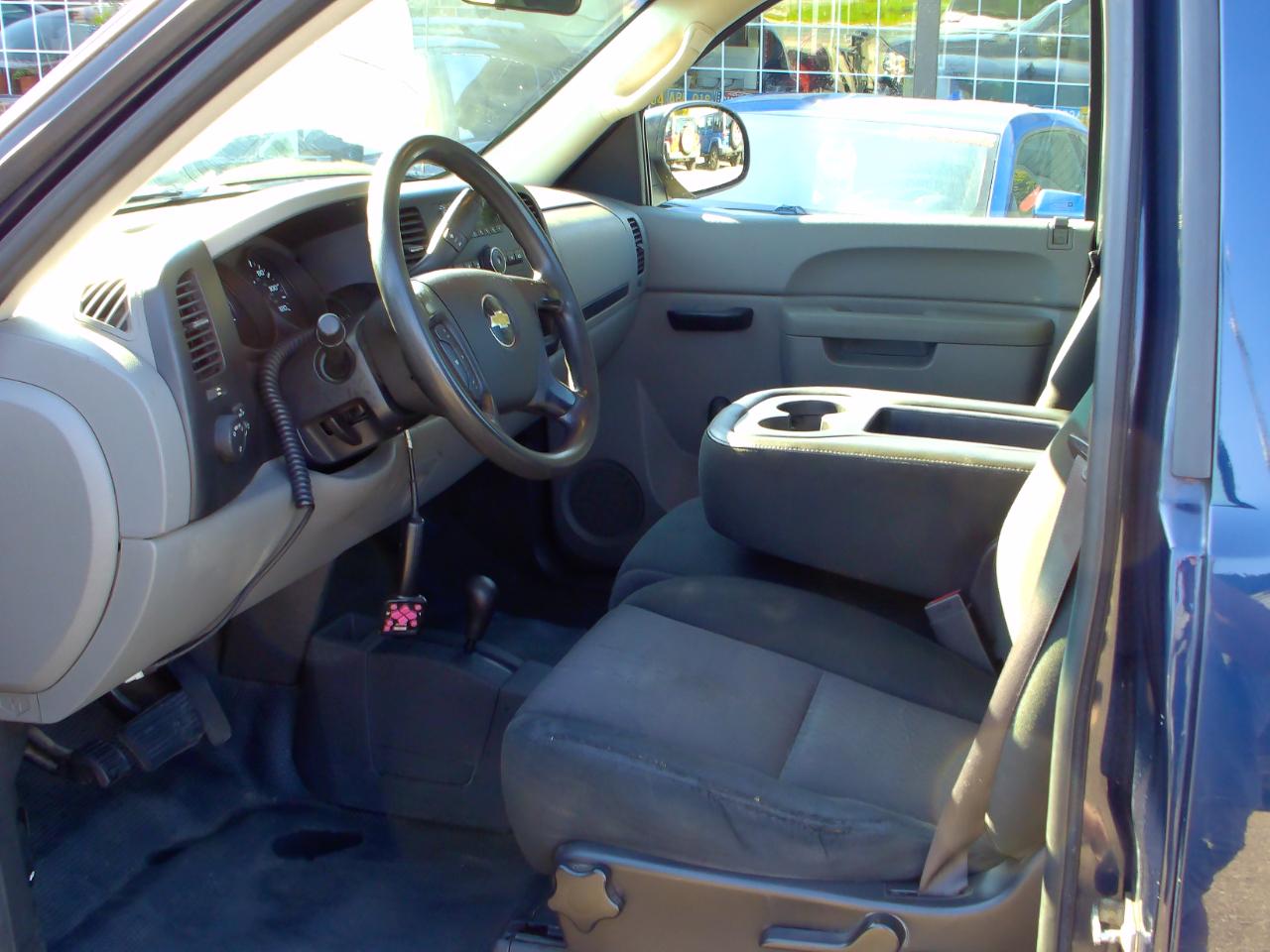 Chevrolet Silverado 1500 W/T Crew Cab 4WD 2012