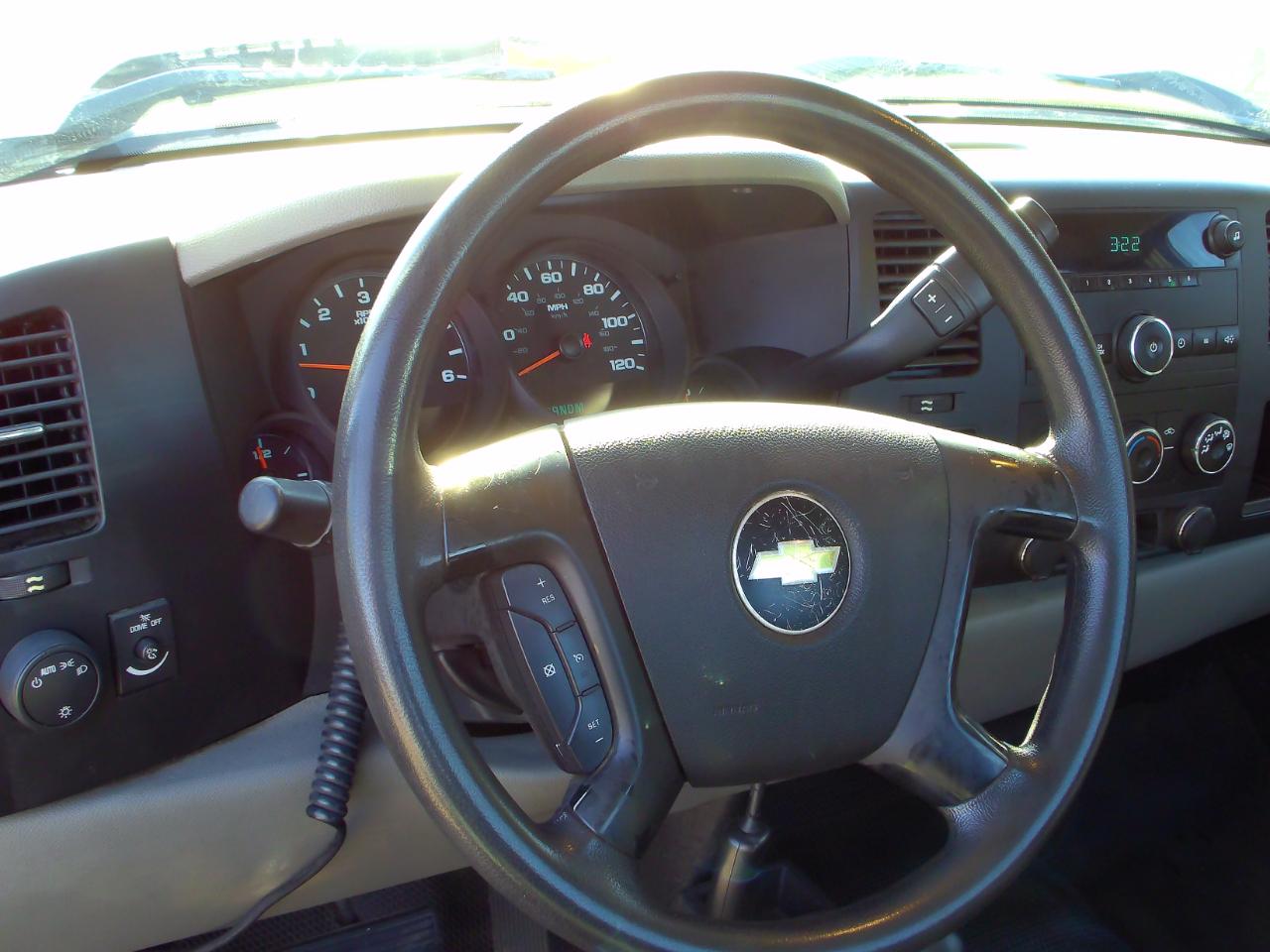 Chevrolet Silverado 1500 W/T Crew Cab 4WD 2012