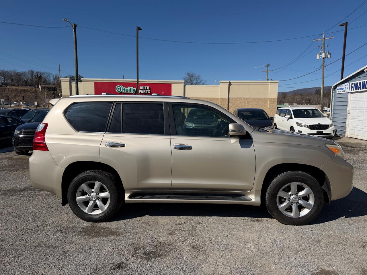 Lexus GX 460 Sport Utility 2010