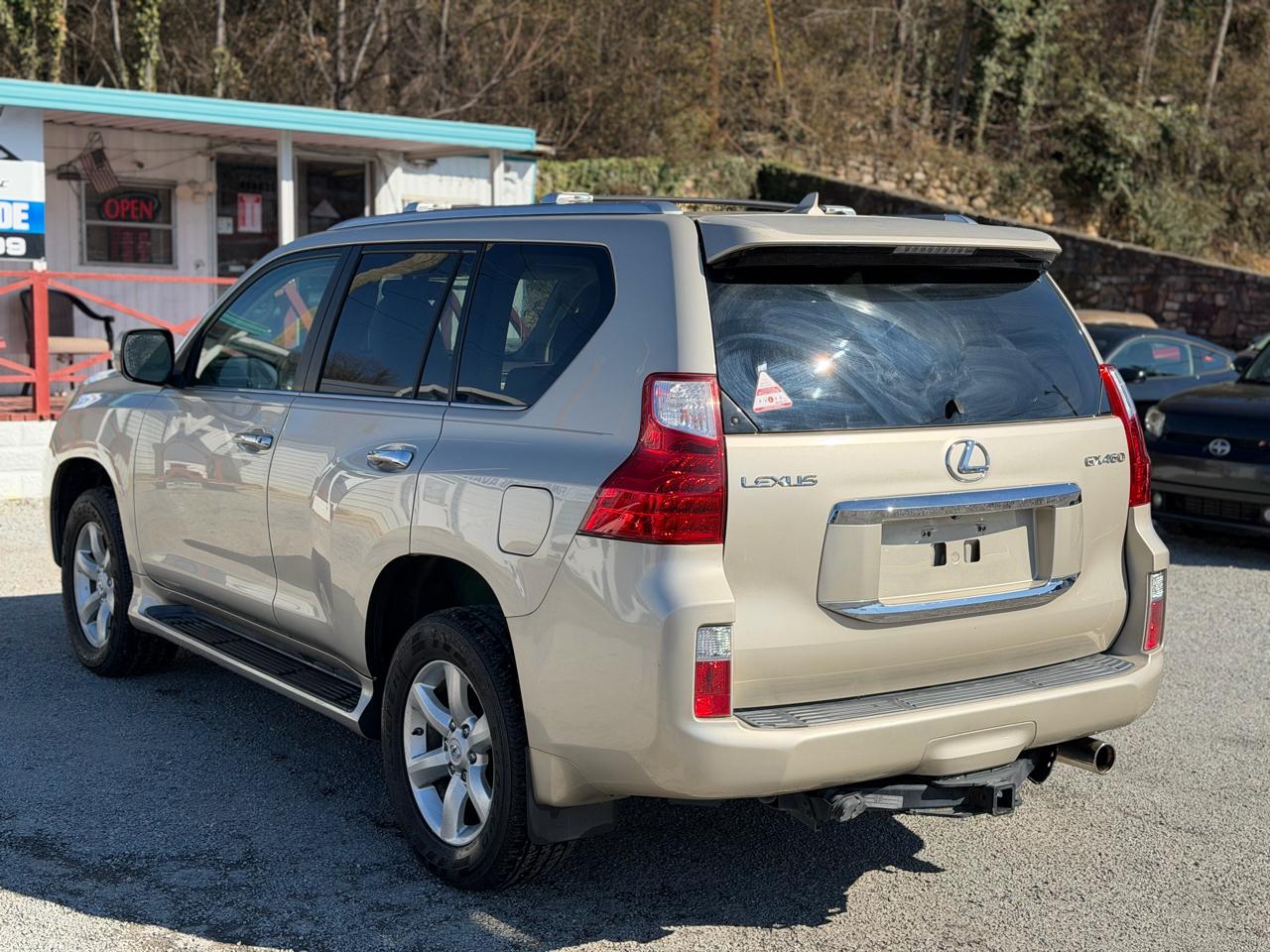 Lexus GX 460 Sport Utility 2010