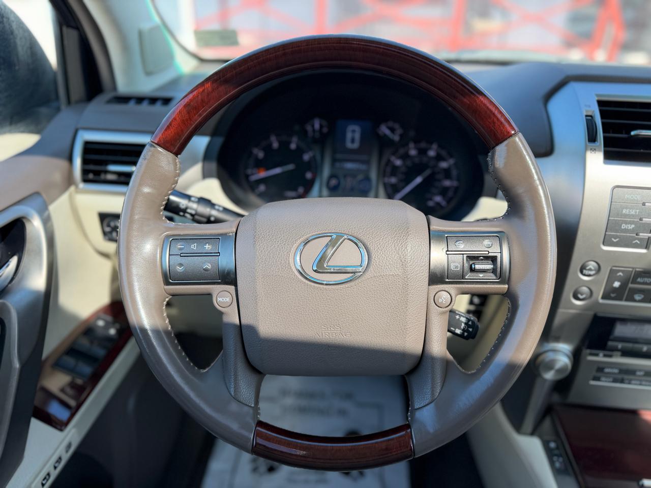 Lexus GX 460 Sport Utility 2010
