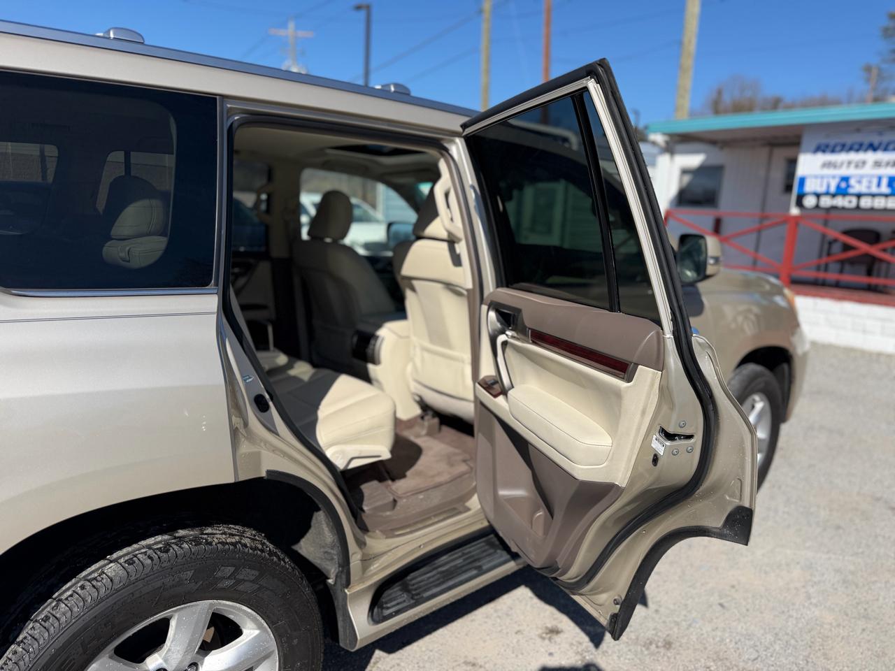 Lexus GX 460 Sport Utility 2010