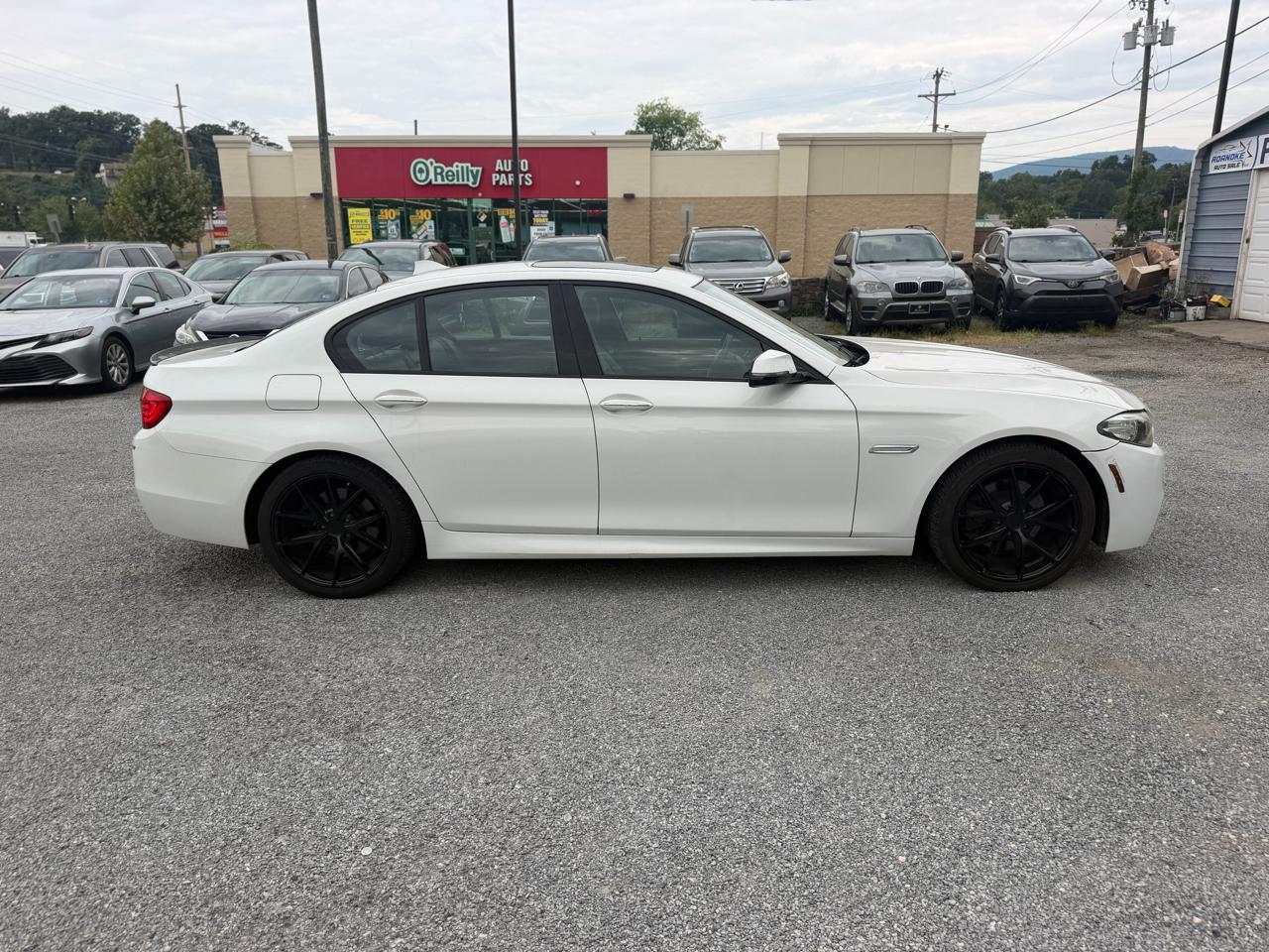 BMW 5-Series 528i 2014