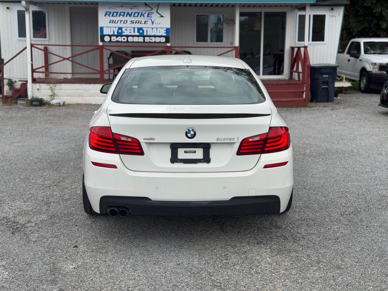 BMW 5-Series 528i 2014