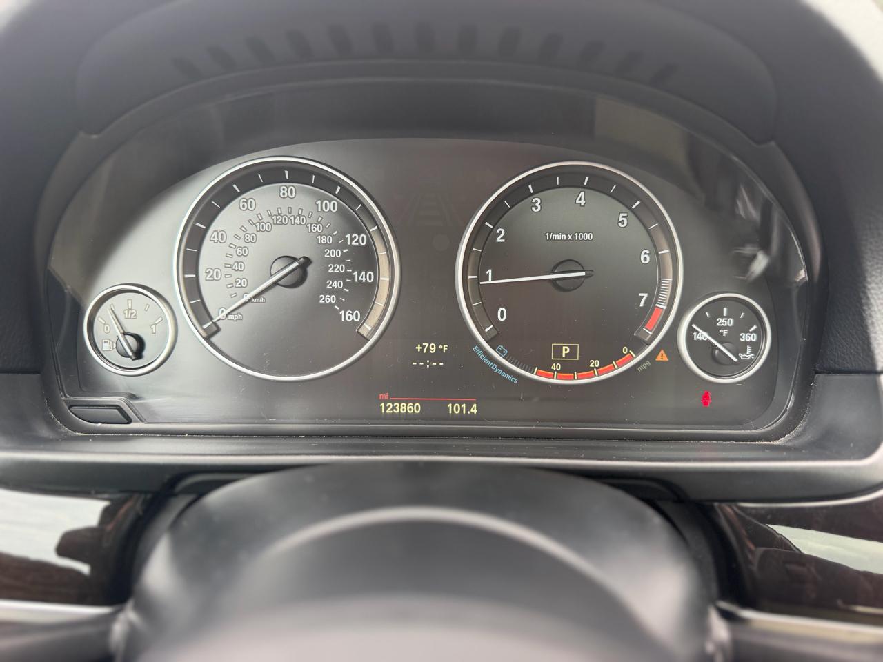 BMW 5-Series 528i 2014
