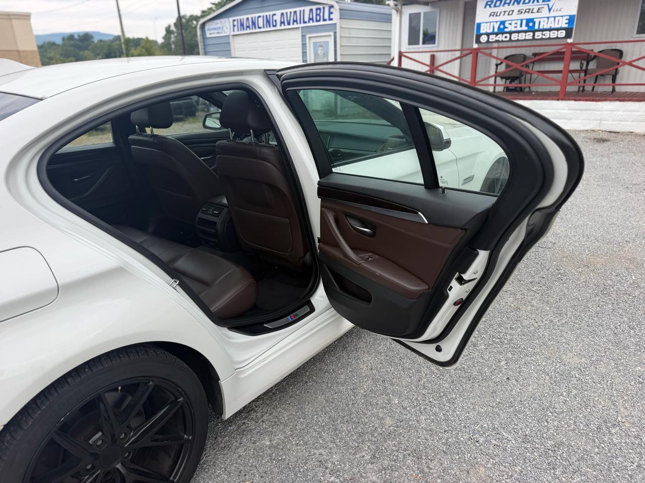 BMW 5-Series 528i 2014