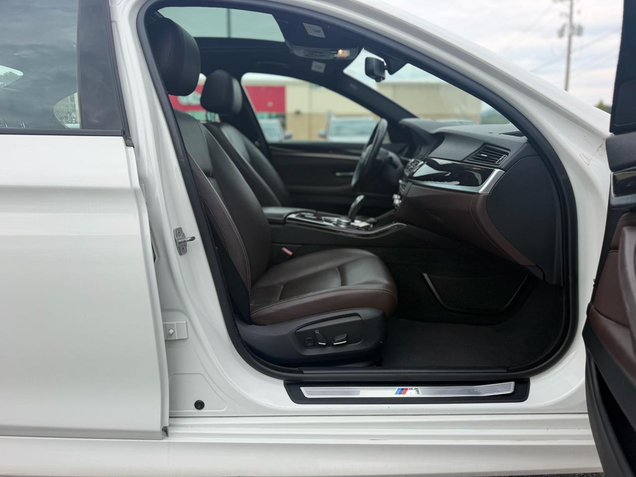 BMW 5-Series 528i 2014