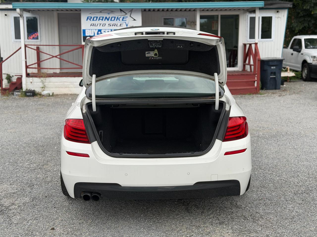 BMW 5-Series 528i 2014