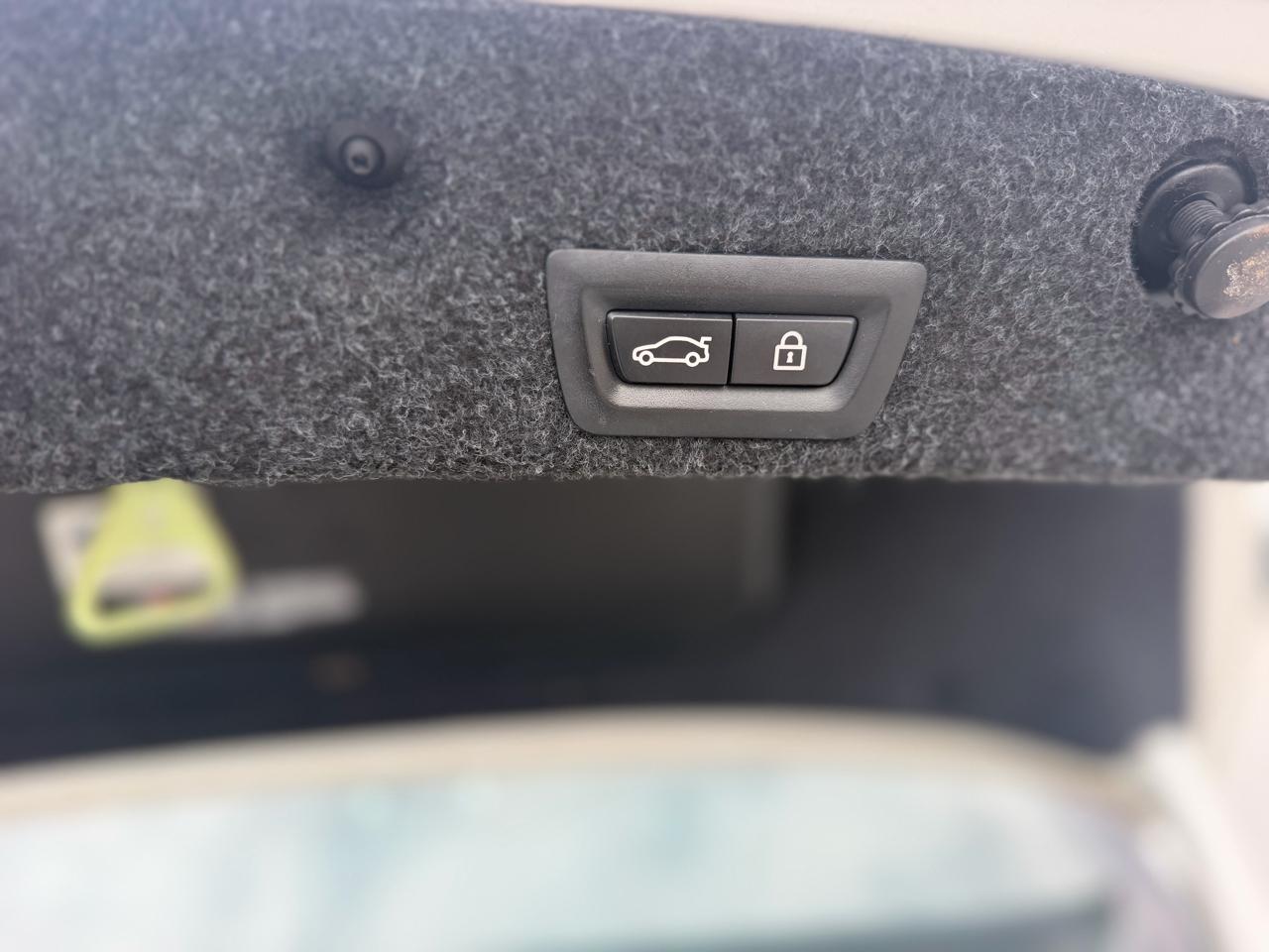 BMW 5-Series 528i 2014