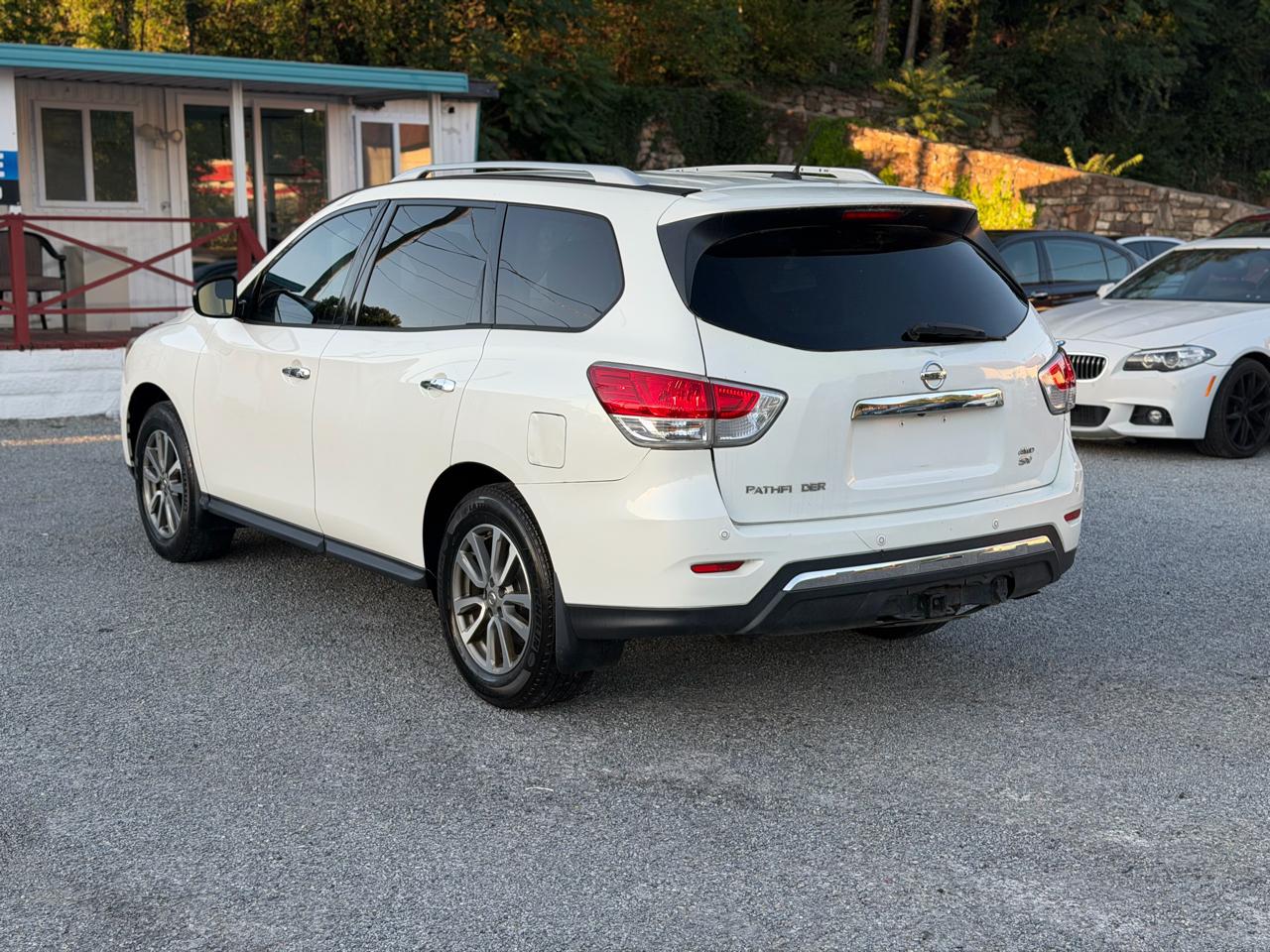 Nissan Pathfinder Platinum 4WD 2016
