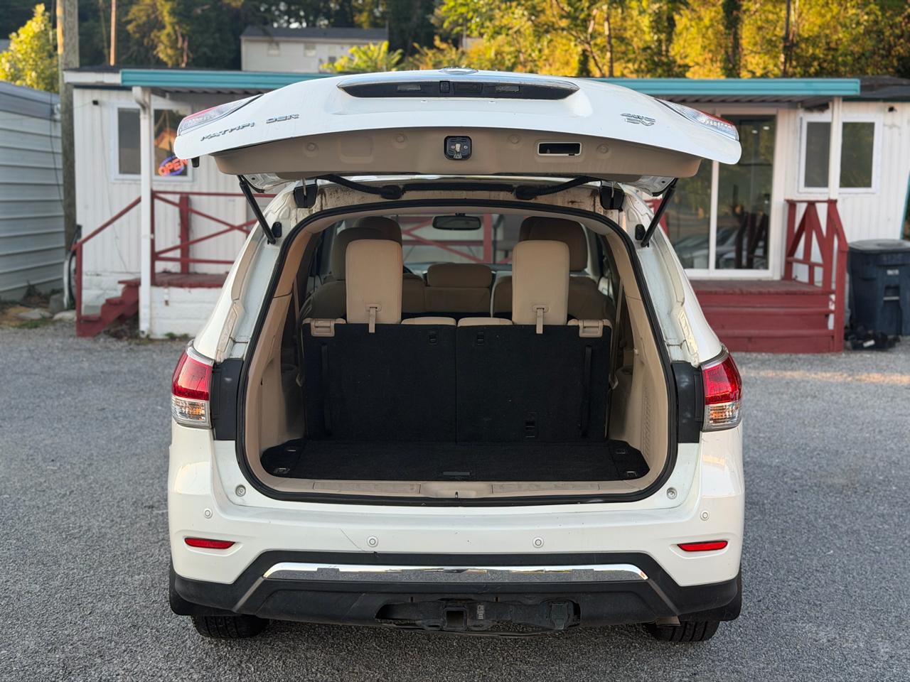 Nissan Pathfinder Platinum 4WD 2016