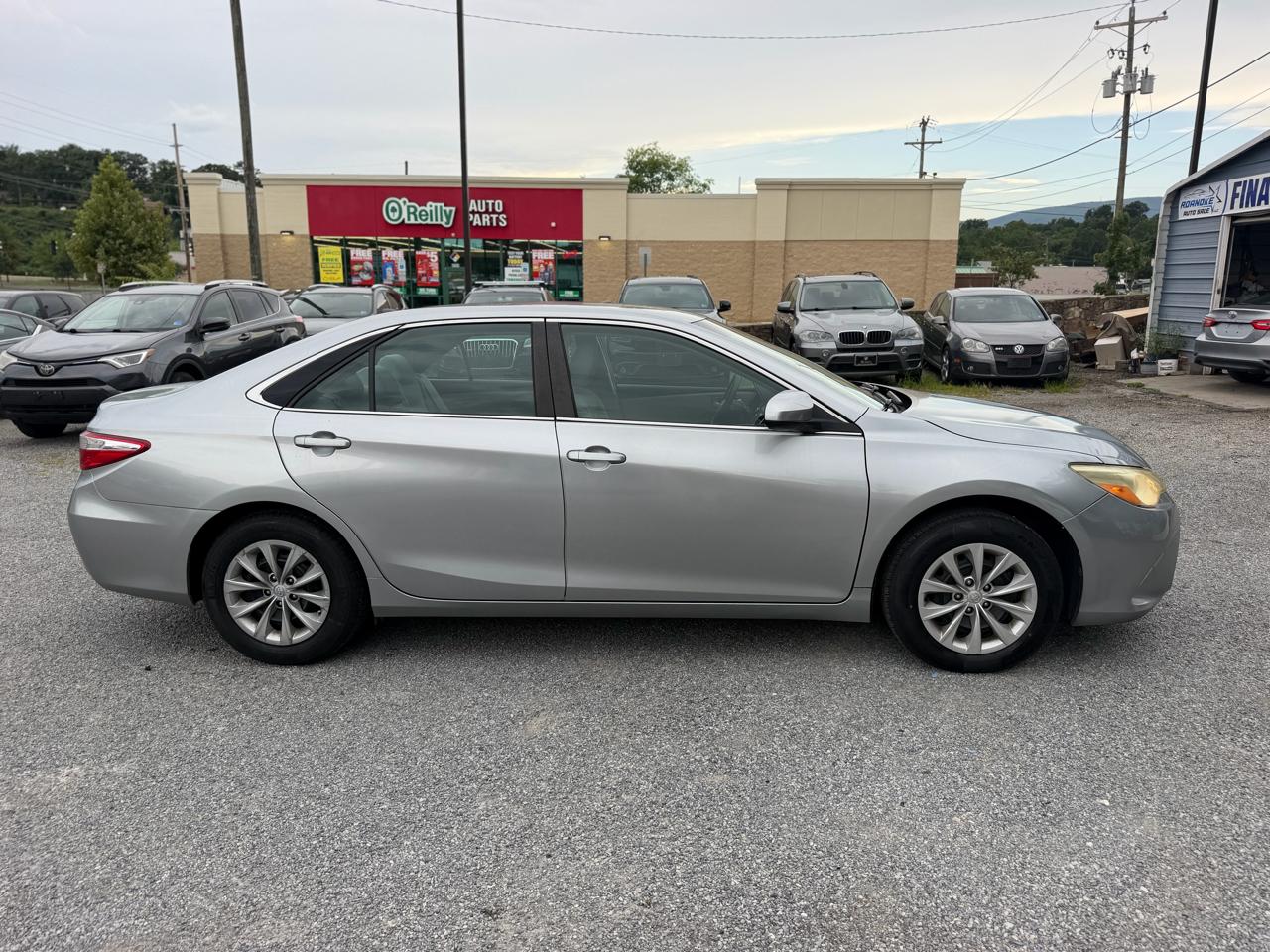 Toyota Camry LE 2017