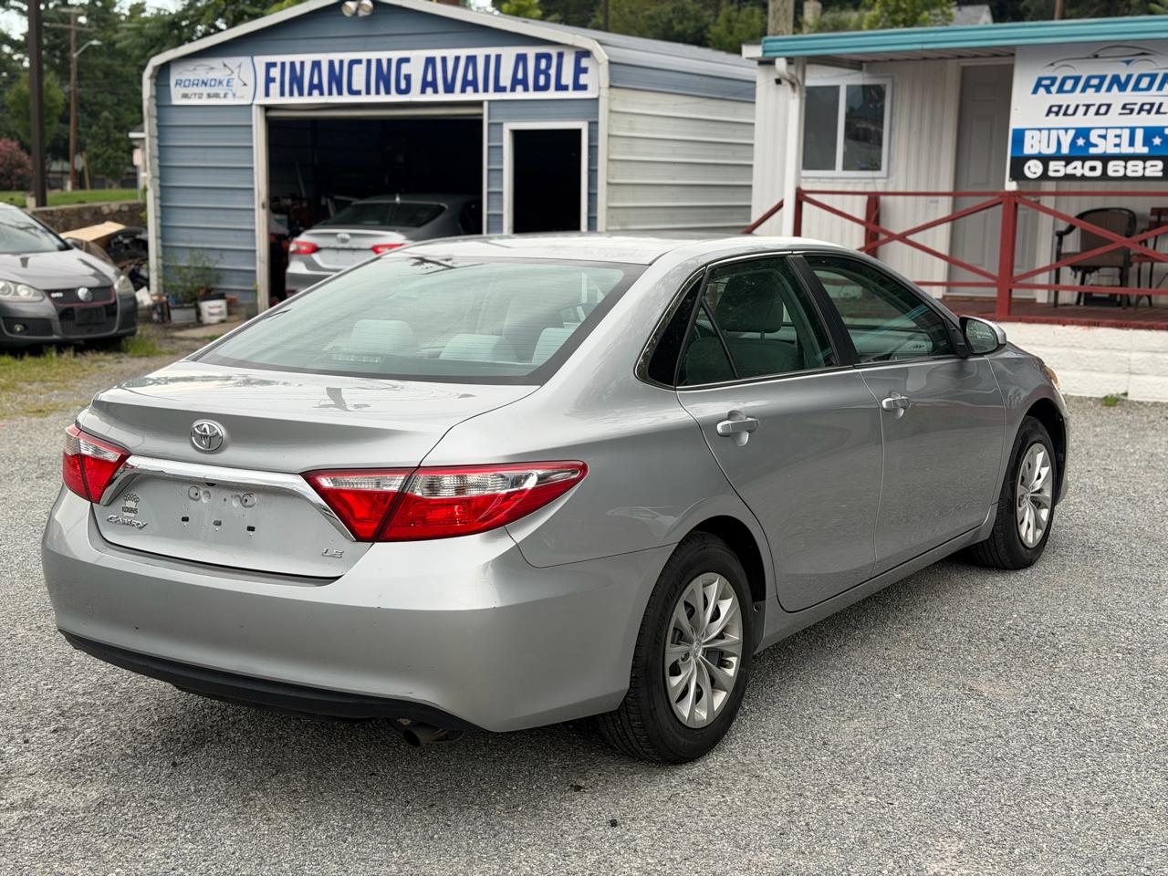 Toyota Camry LE 2017