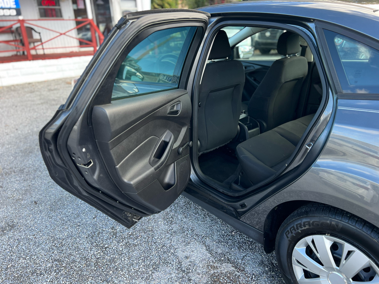 Ford Focus S Sedan 2018 Ford Focus S Sedan 2018