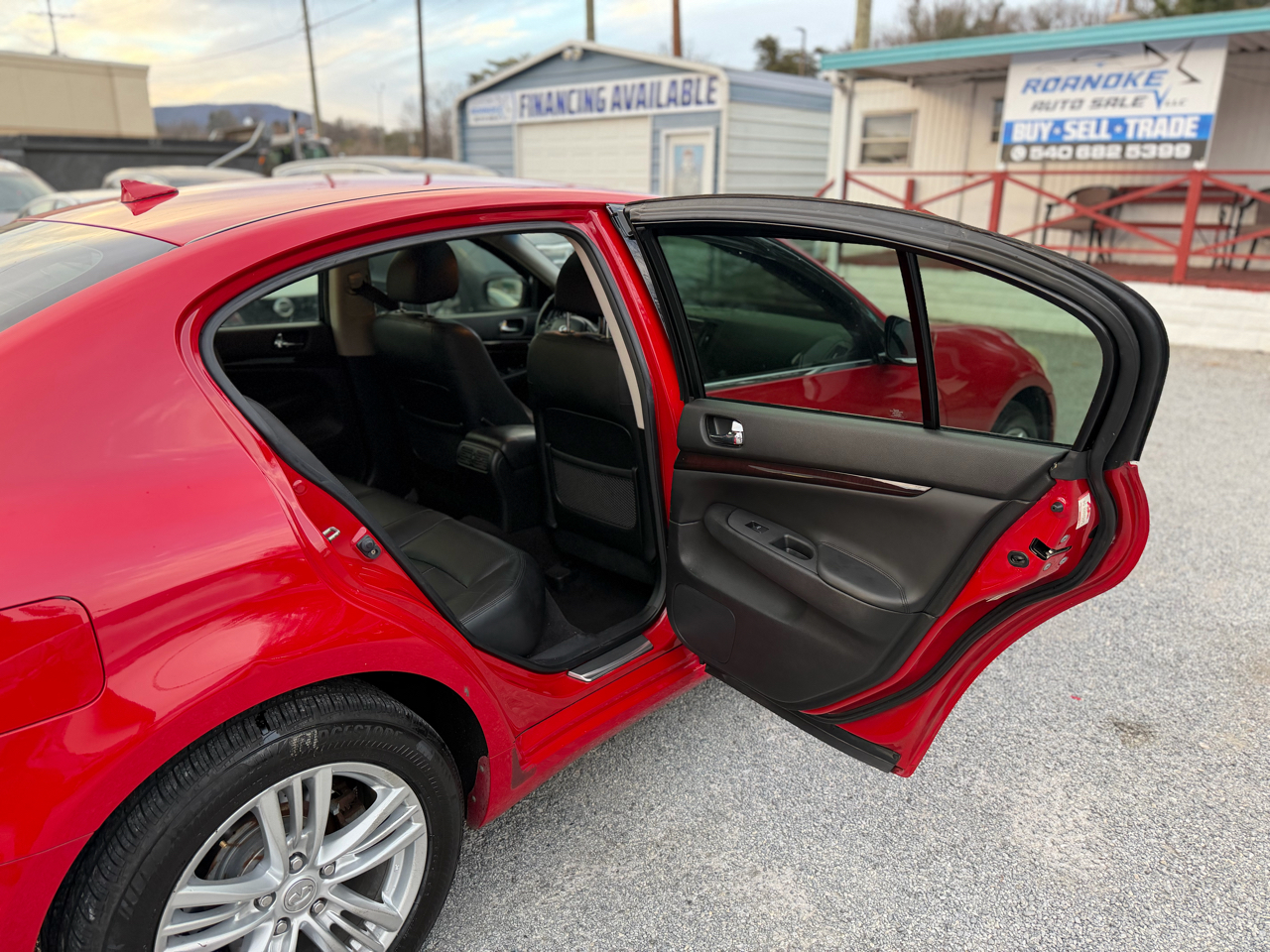 Infiniti G Sedan G37x AWD 2011