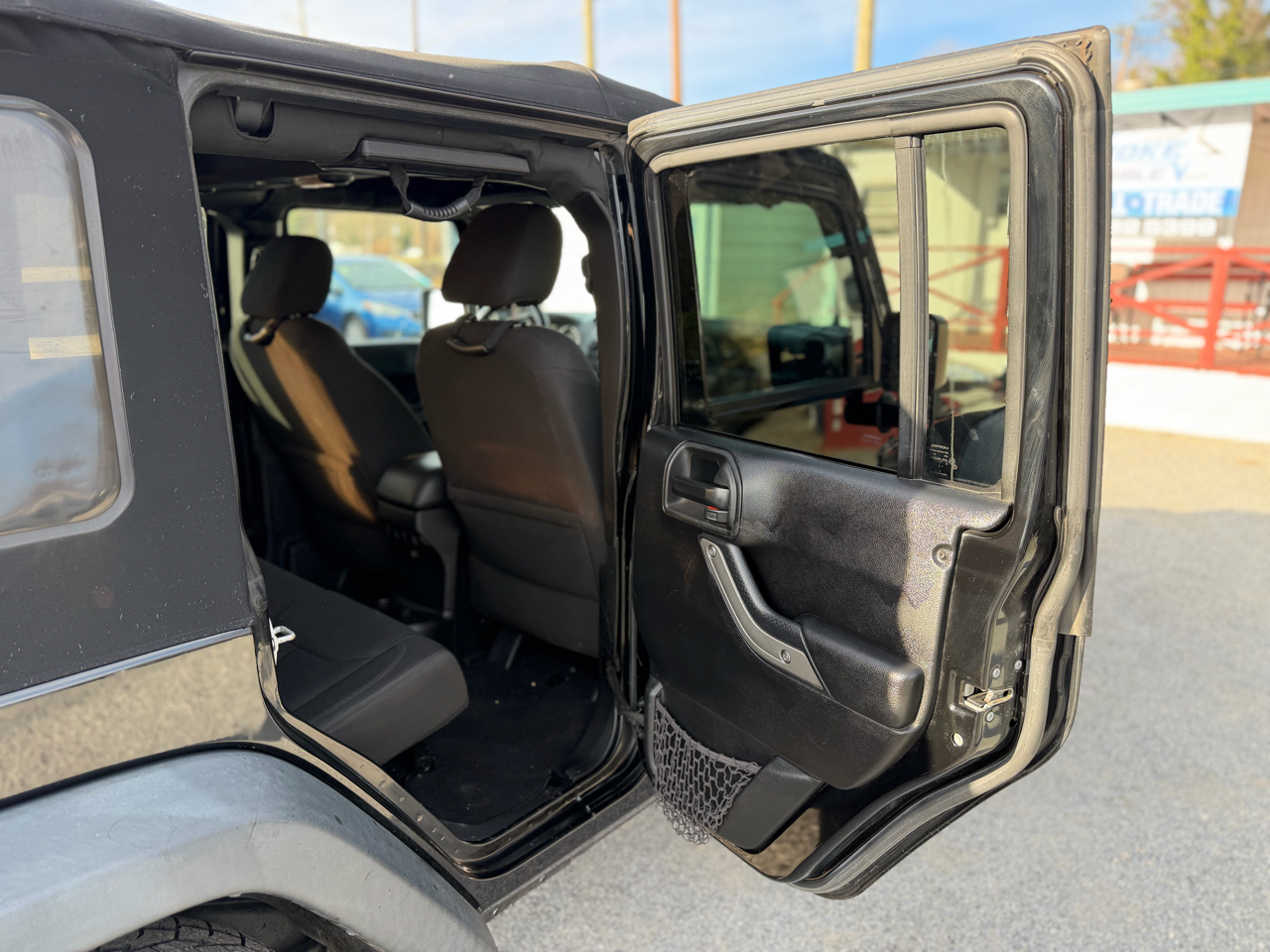 Jeep Wrangler Unlimited Sport 4WD 2015