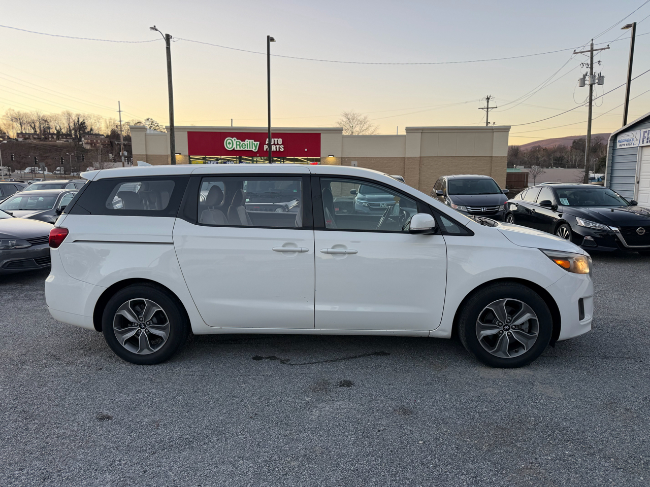 Kia Sedona L 2016