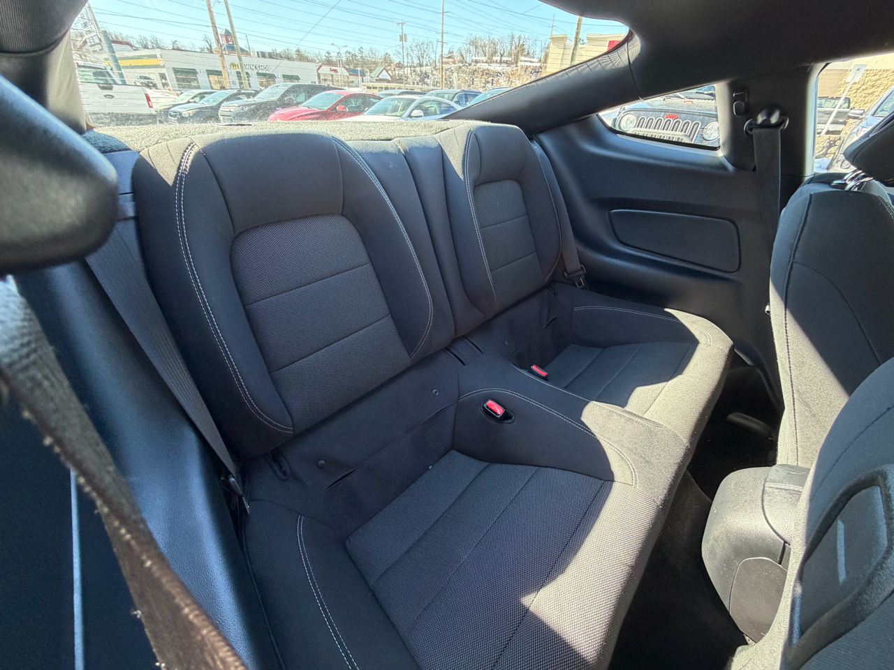 Ford Mustang V6 Coupe 2016