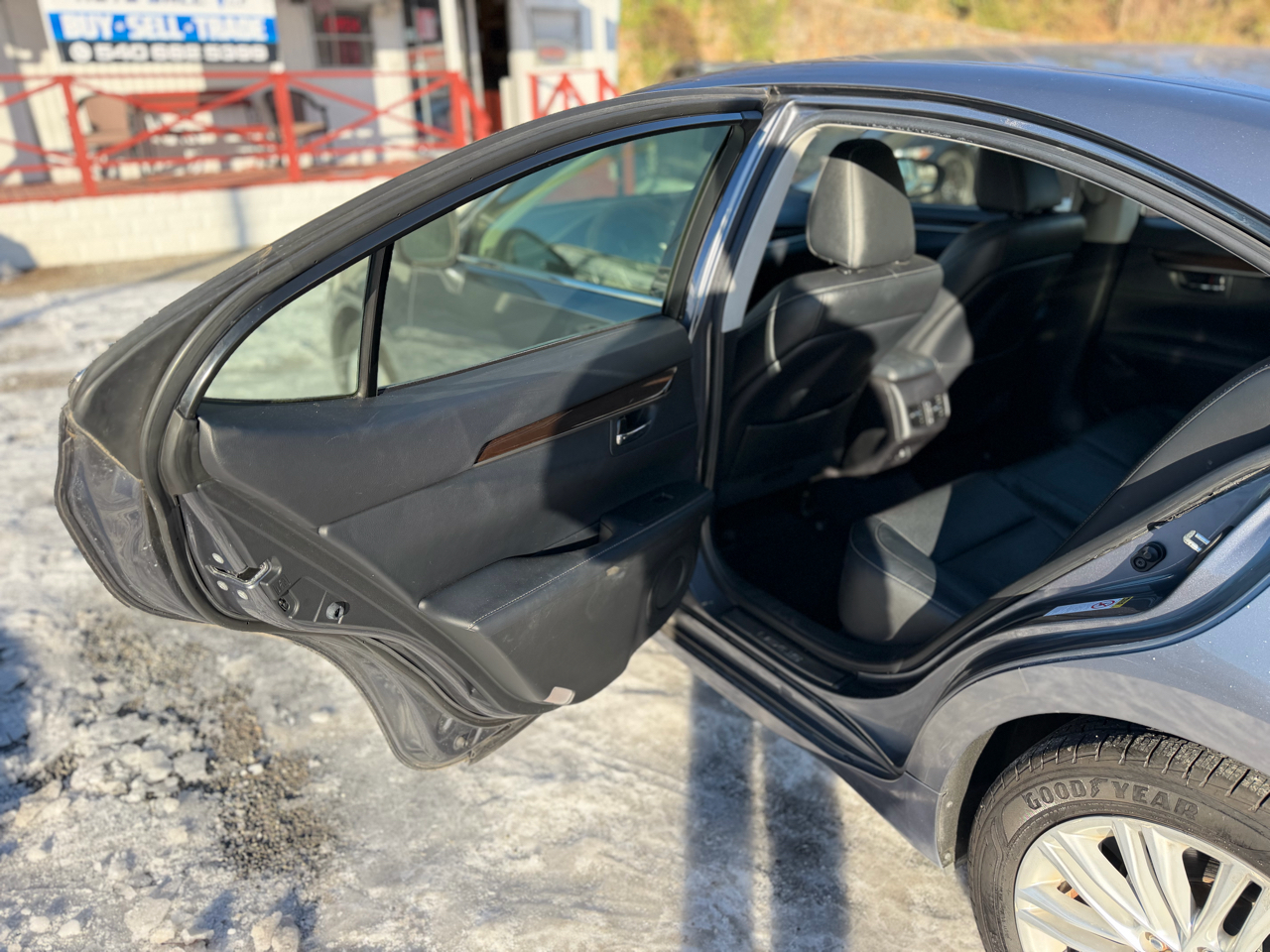 Lexus ES 350 Sedan 2013