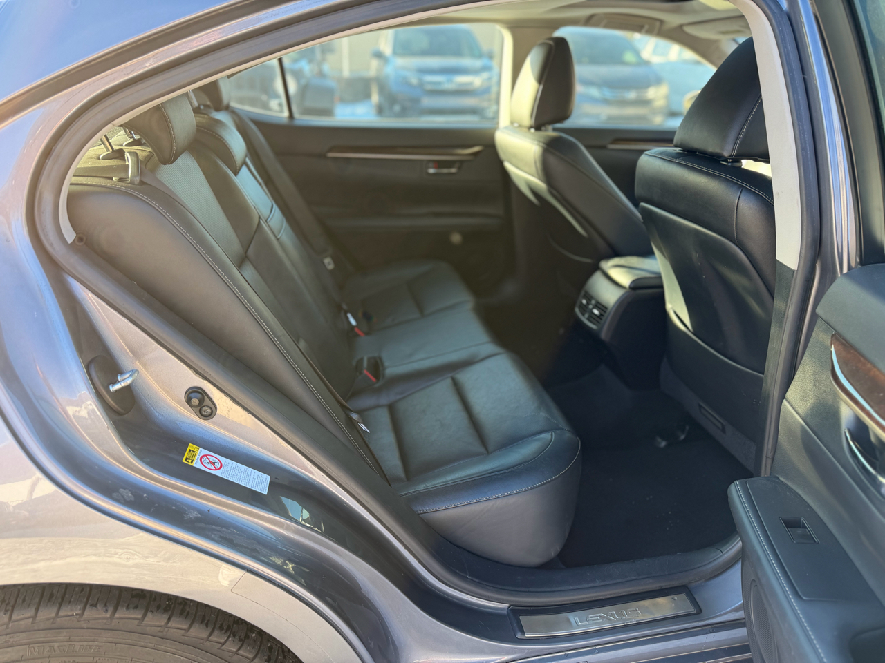 Lexus ES 350 Sedan 2013