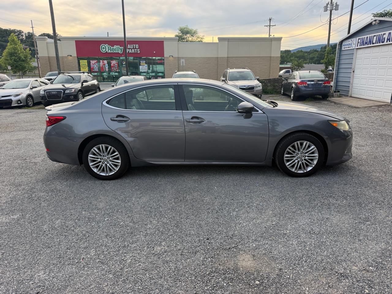 Lexus ES 350 Sedan 2013