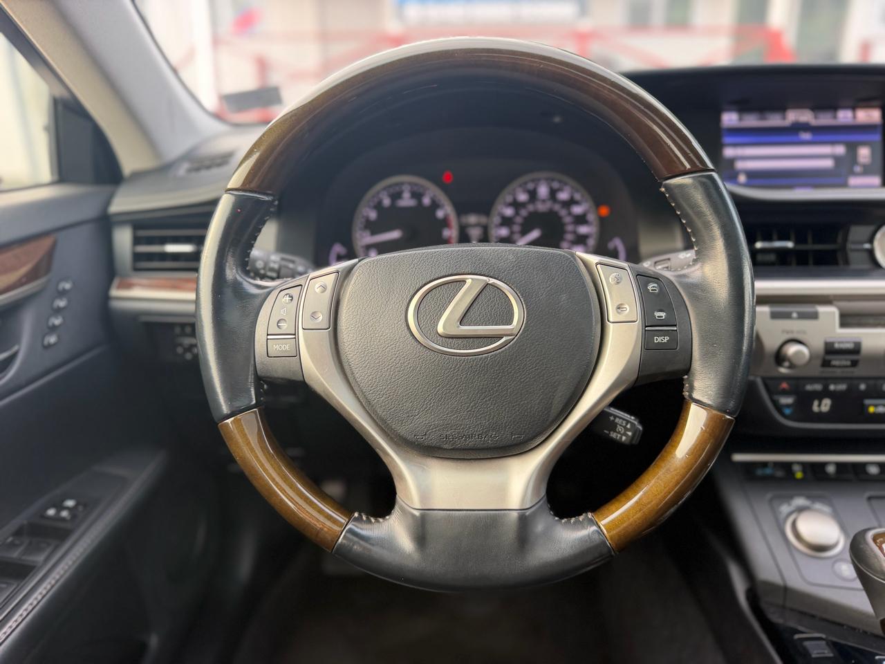 Lexus ES 350 Sedan 2013