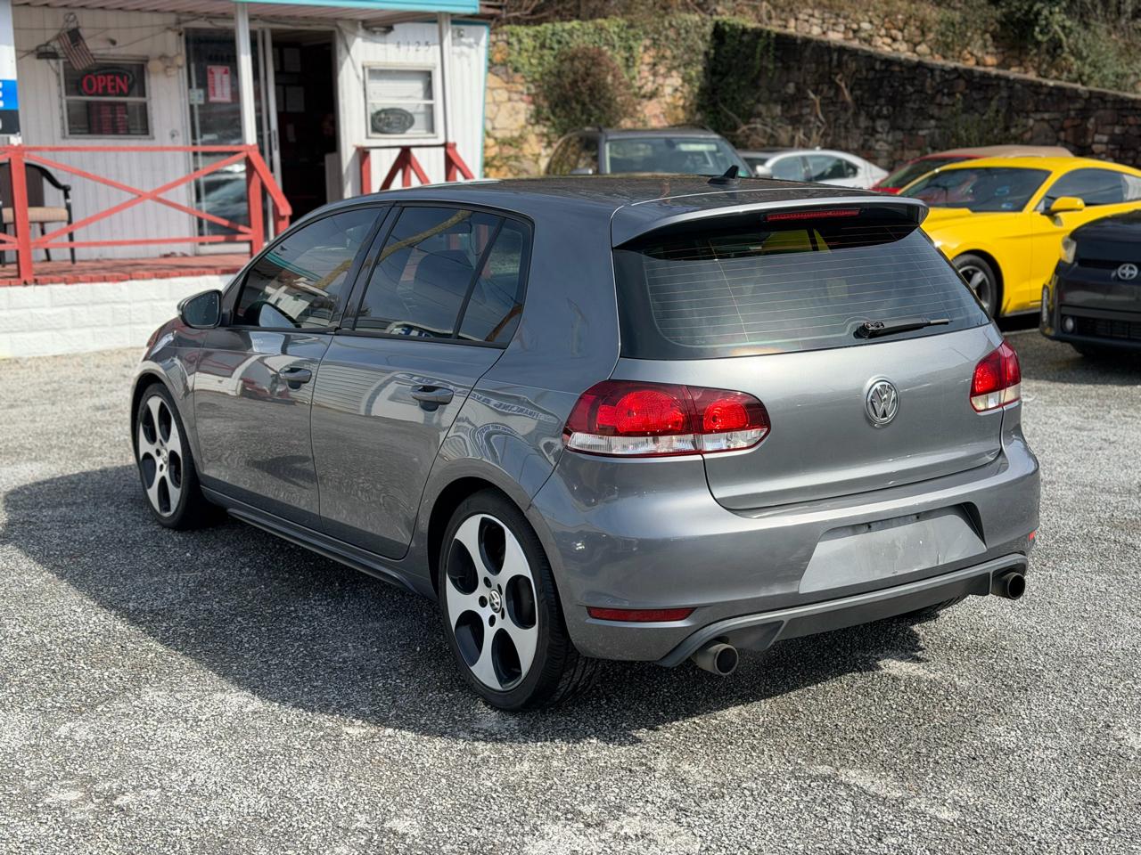 Volkswagen GTI 4-door 2012