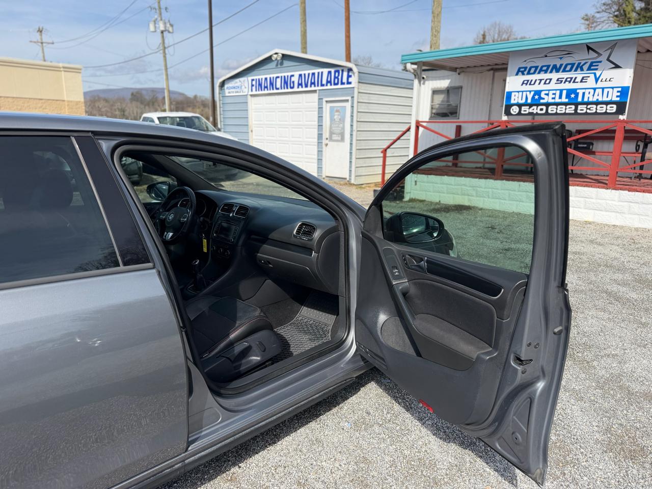 Volkswagen GTI 4-door 2012