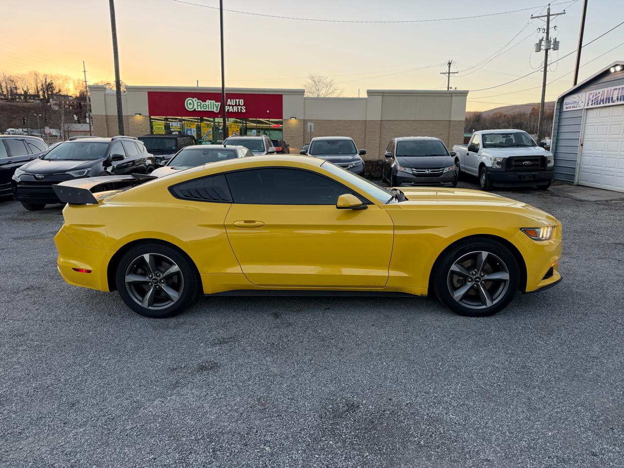 Ford Mustang V6 Coupe 2016