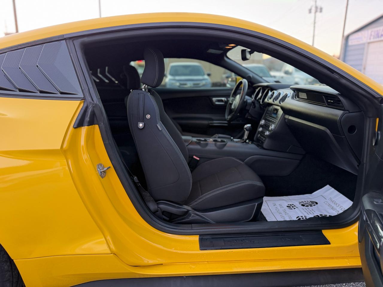 Ford Mustang V6 Coupe 2016