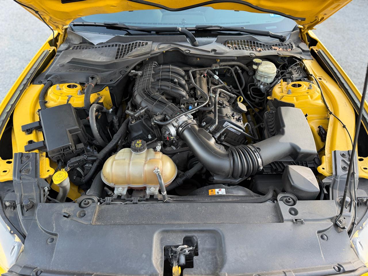 Ford Mustang V6 Coupe 2016