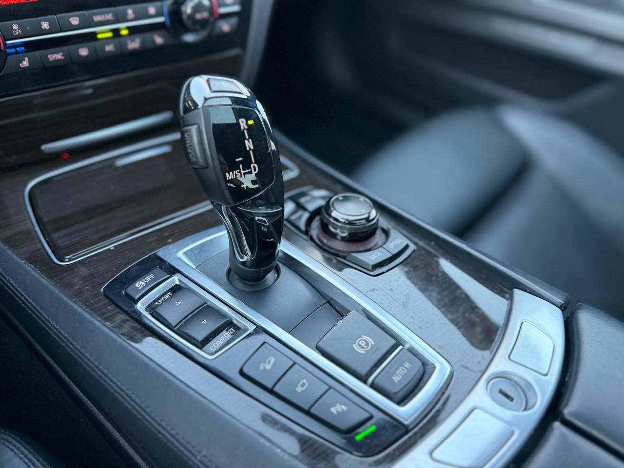 BMW 750Li xDrive  2013